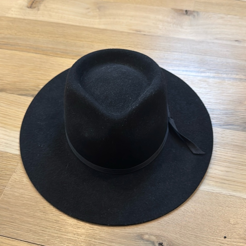 Lack of color hat